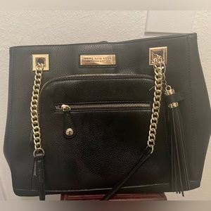 Black beautiful bag Mark New York Andrew Mark